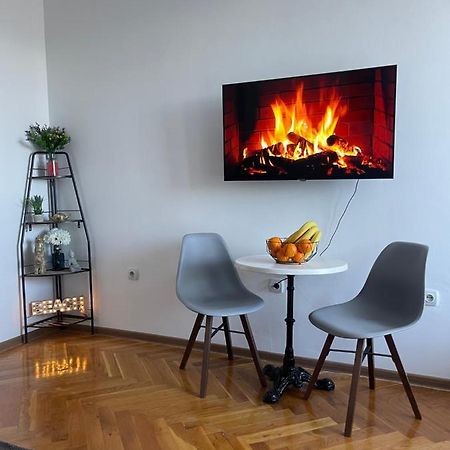 Bar Center Studio Apartment Luaran gambar