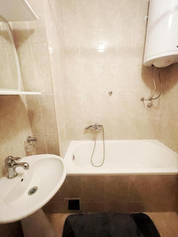 Bar Center Studio Apartment Luaran gambar