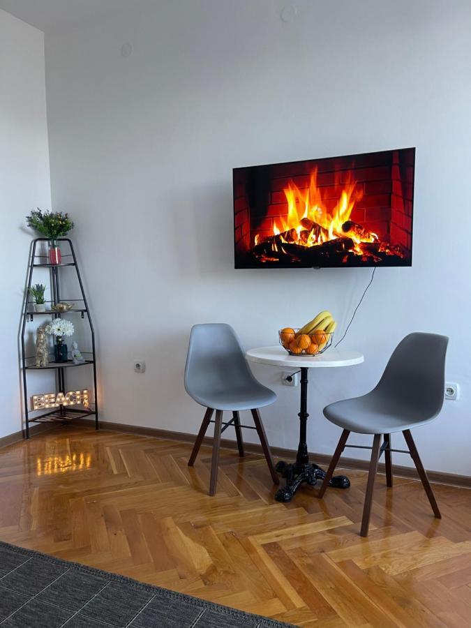 Bar Center Studio Apartment Luaran gambar
